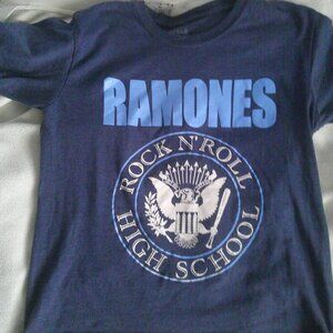 Small Ramones Mens T Shirt-Good Condition